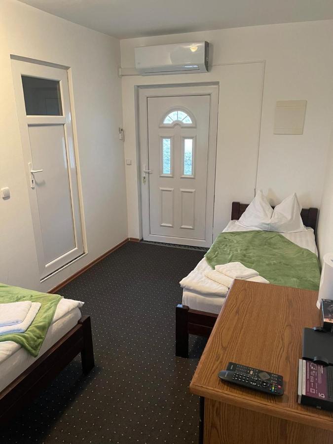 451 Rooms Graz Exterior photo