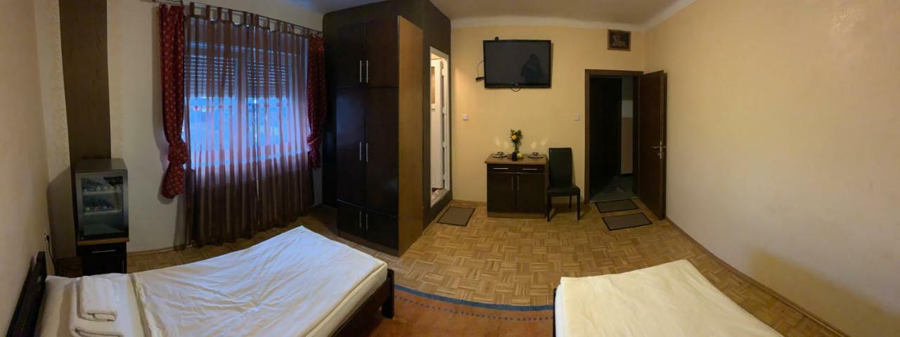 451 Rooms Graz Exterior photo