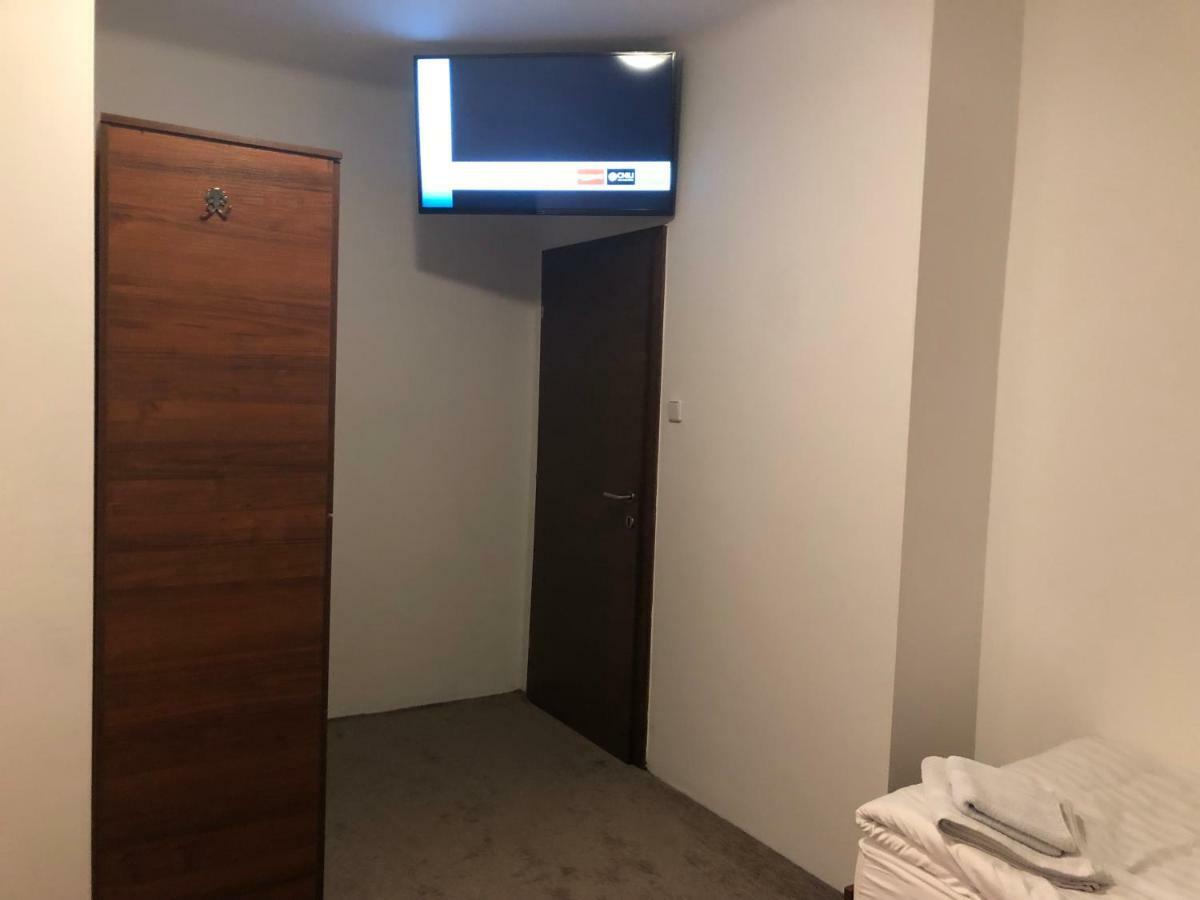 451 Rooms Graz Exterior photo